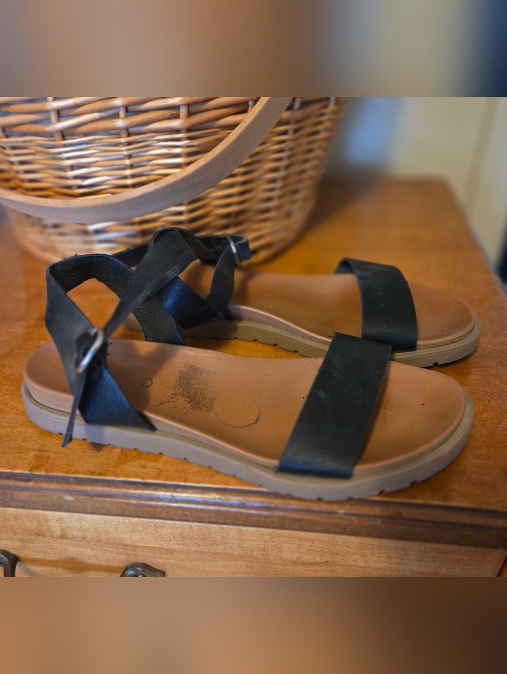 me too Black Strappy Open-Toe Sandals